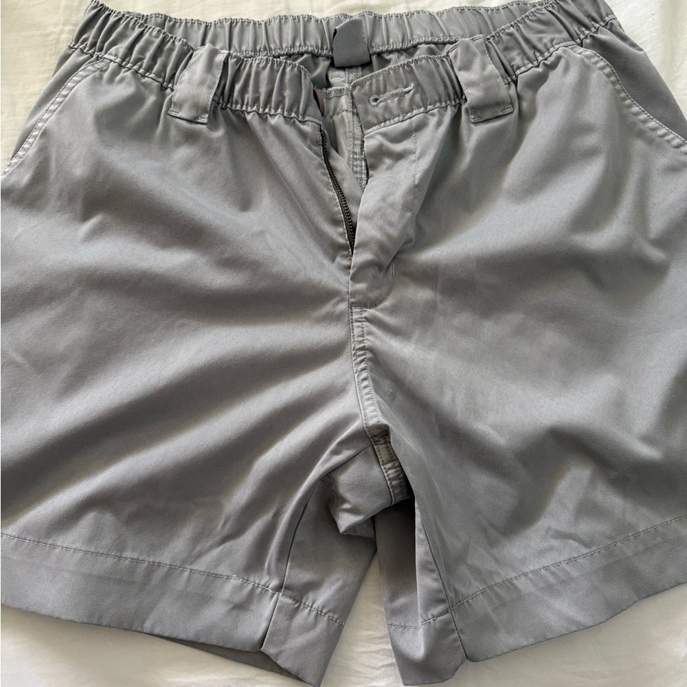 Coastal Cotton Men's Gray Shorts